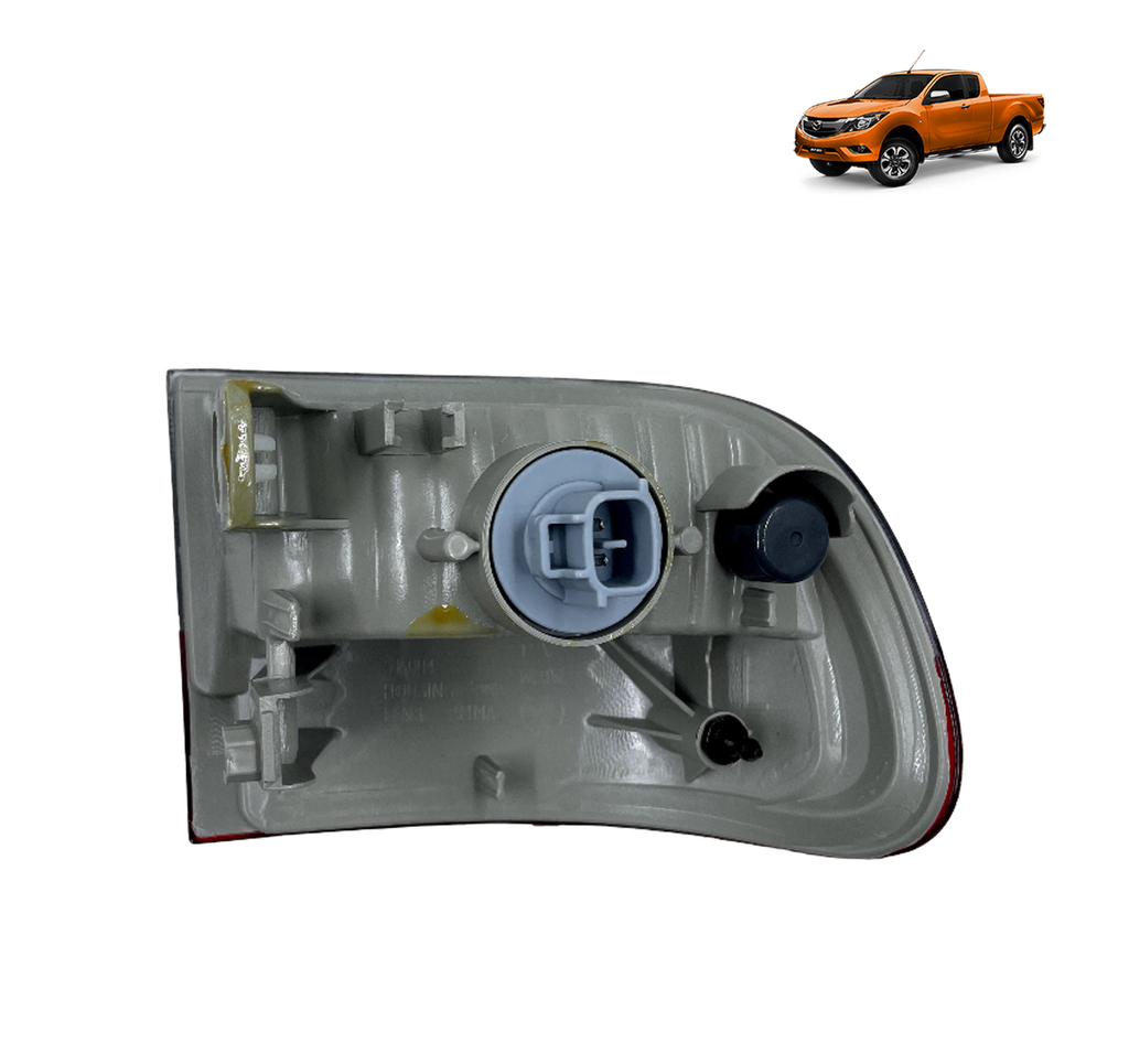 FOCO TRASERO RETROCESO INFERIOR IZQUIERDO BT50 2.2 : 3.2 (13-22) ALTERNATIVO TAIWAN 3.webp