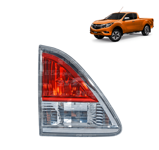 [1650998948560] FOCO TRASERO COMPUERTA (CROMO) PILOTO 2.2 / 3.2 BT50 13-16