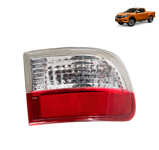 [1620233193373] FOCO TRASERO RETROCESO INFERIOR DERECHO 2.2 / 3.2 BT50 13-22